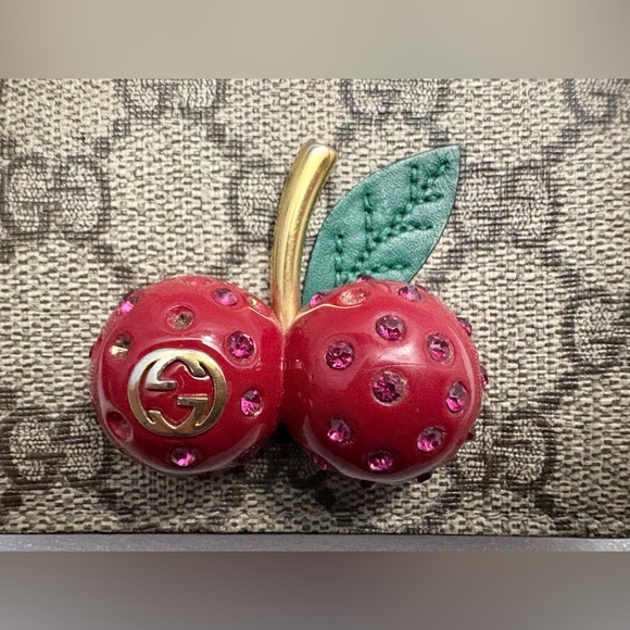 Gucci GG Supreme Cherry Wallet 476050.1147 • Crystal Cherry Motif Discontinued - Picture 3 of 13